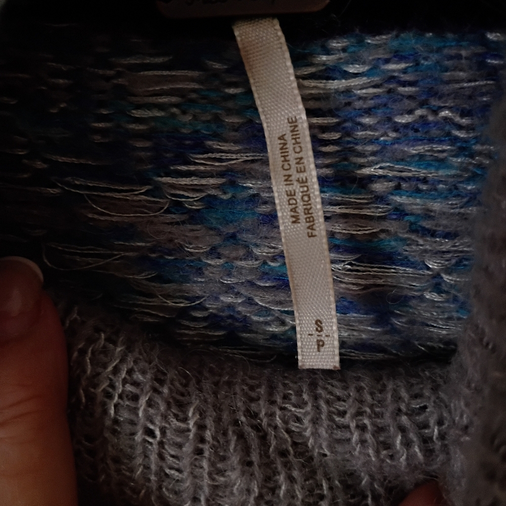 Free People Colorful Knit Turtleneck Sweater.Very Good Condition. - Picture 5 of 7